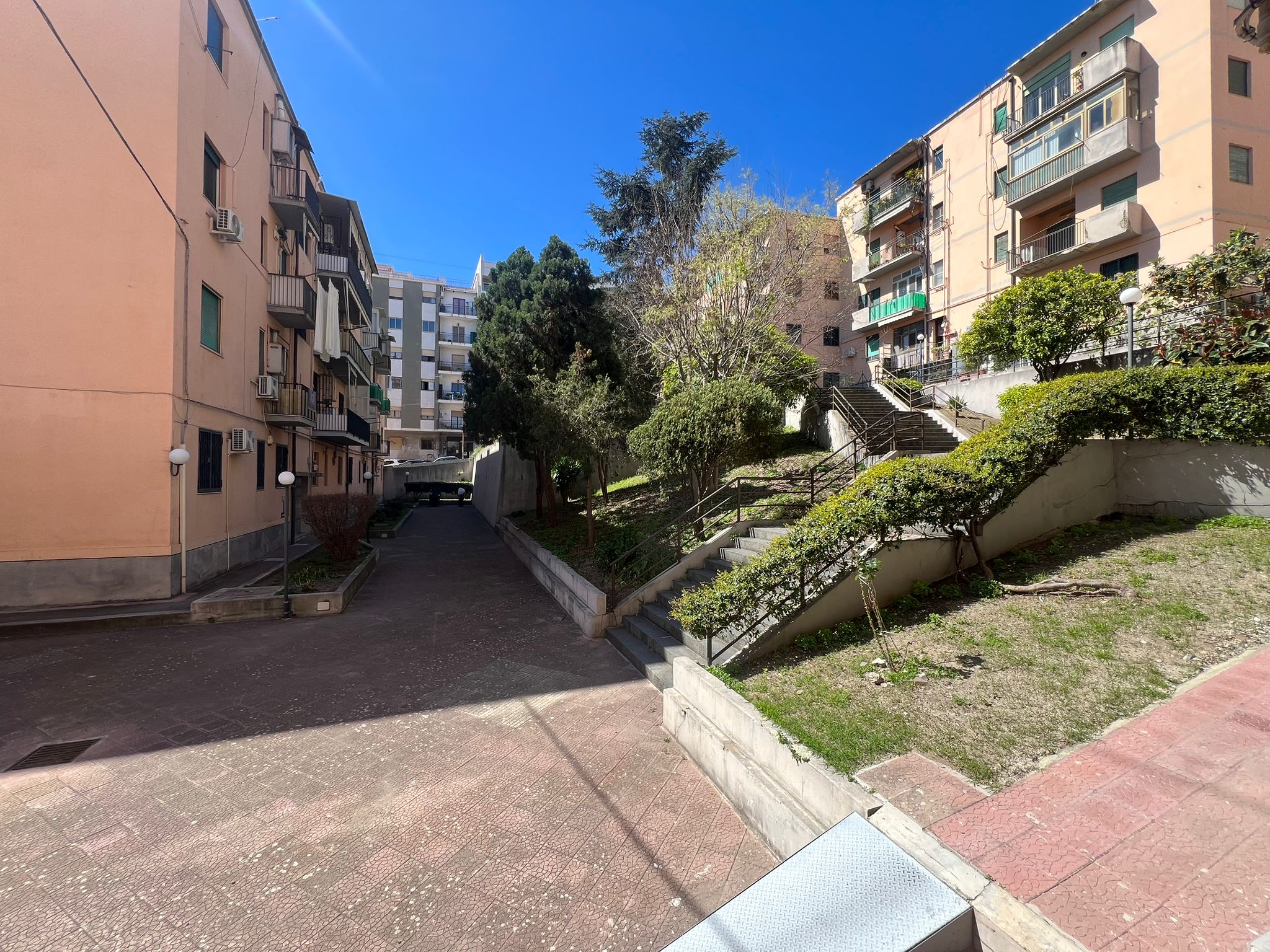 Viale della Libertà bivani più veranda