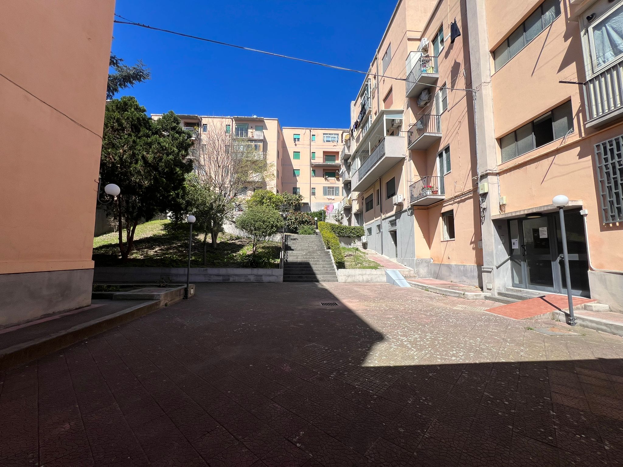 Viale della Libertà bivani più veranda