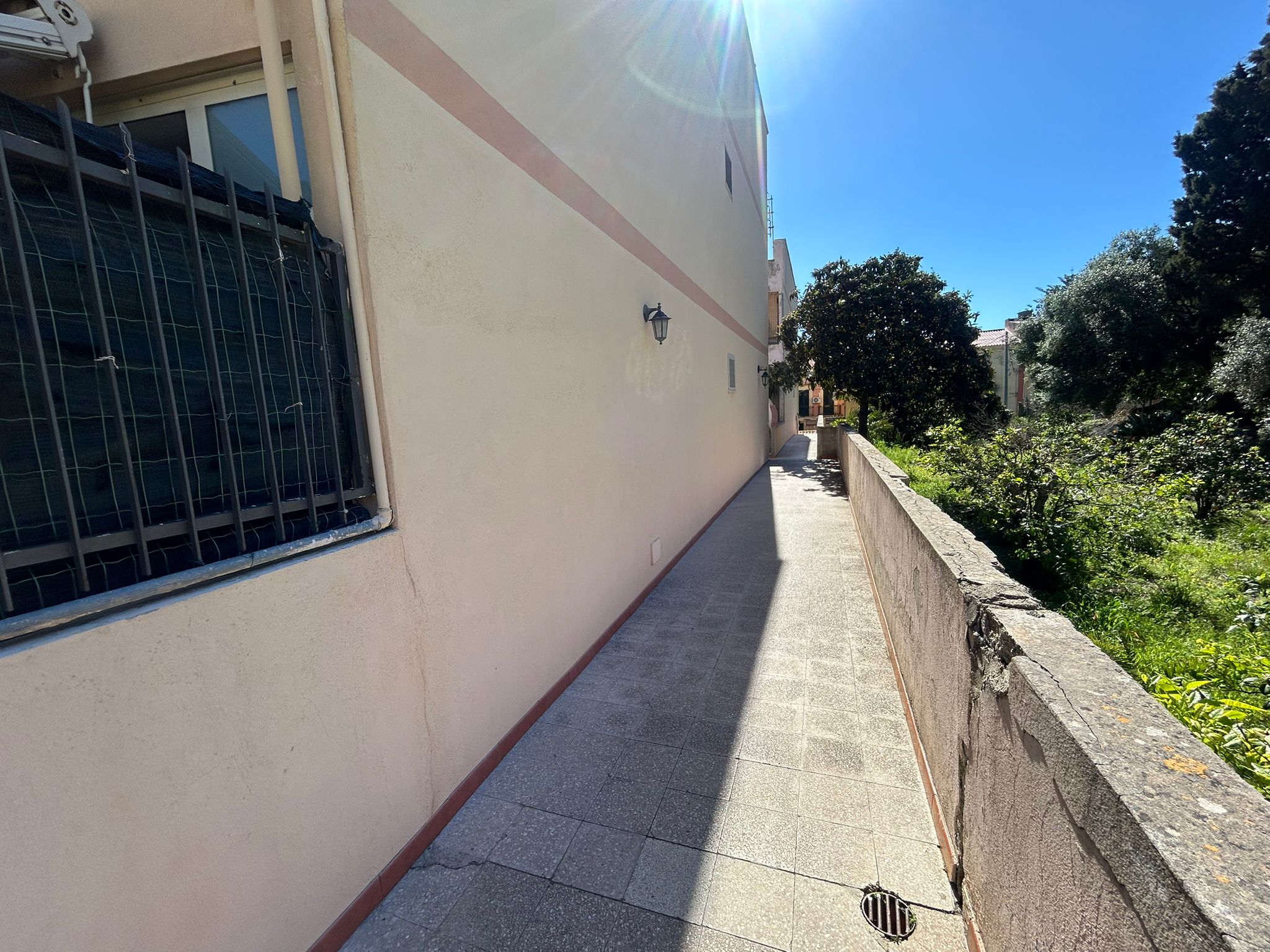 Giampilieri Marina trivani + servizi + posto auto