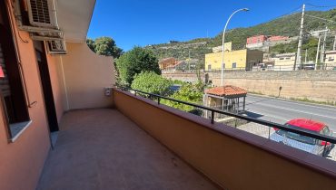 Giampilieri Marina trivani + servizi + posto auto