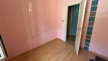 Pressi Piscina Comunale 3 vani più servizi