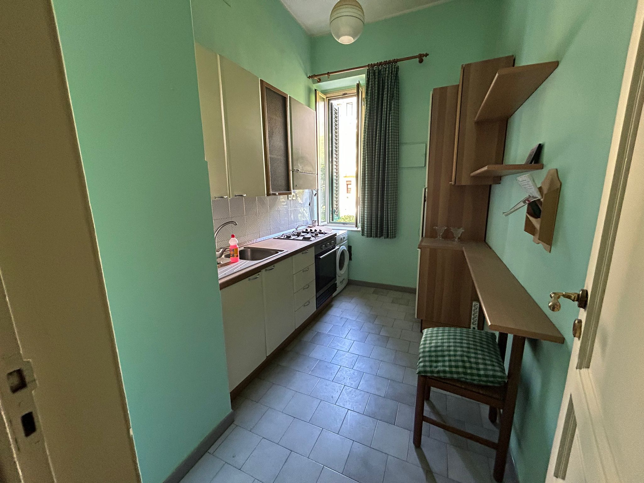 Pressi Piscina Comunale 3 vani più servizi