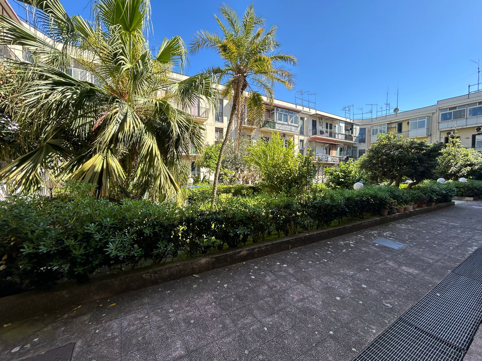 Pressi Piscina Comunale 3 vani più servizi