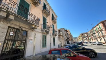 Pressi Piscina Comunale 3 vani più servizi