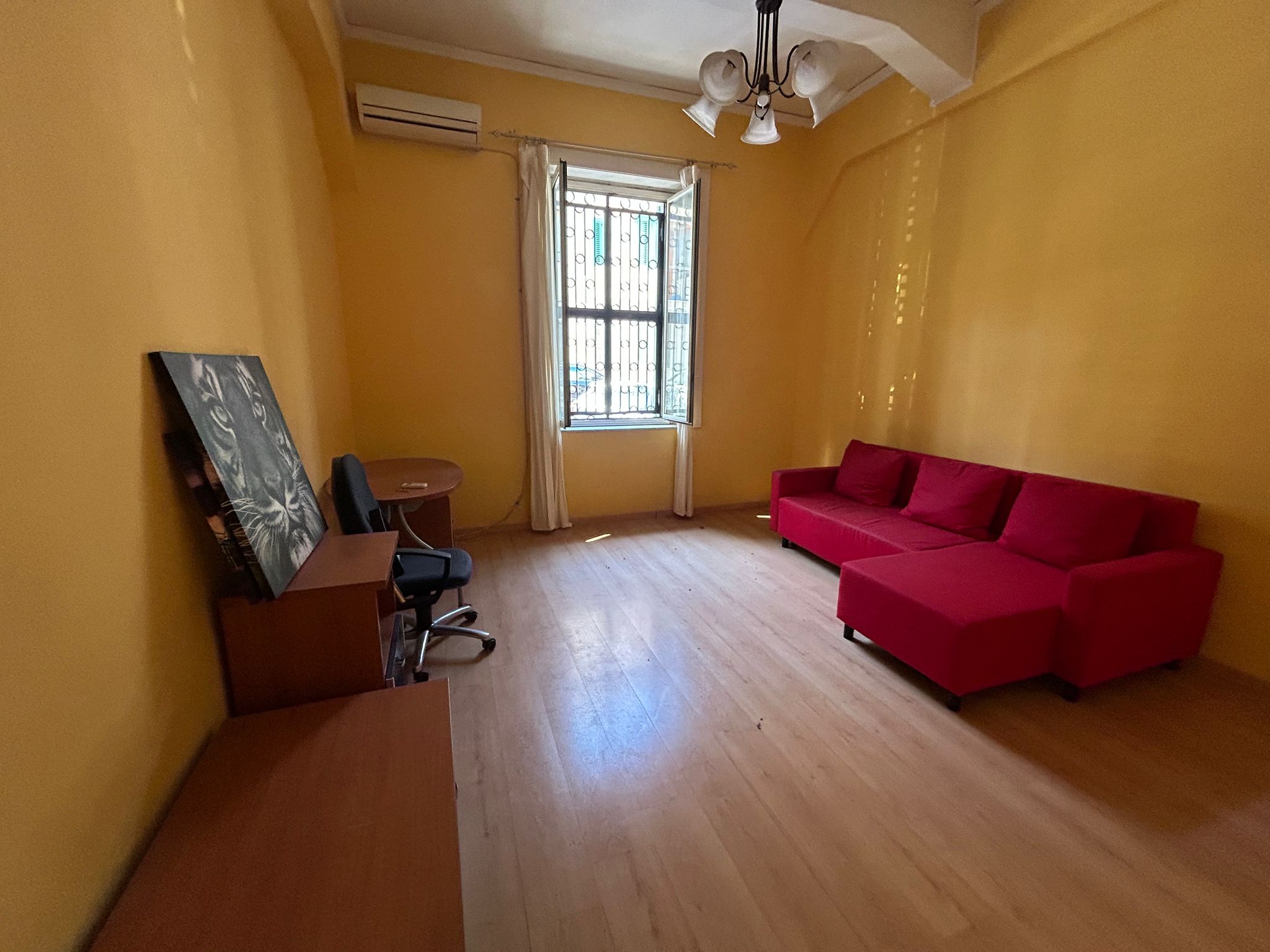 Pressi Piscina Comunale 3 vani più servizi