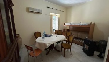 Giampilieri Marina indipendente bivani + terrazzo a livello