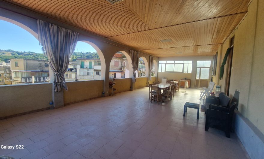 Viale Giostra indipendente 4 vani + veranda #VO18233