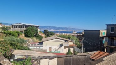 Viale Giostra indipendente 4 vani + veranda