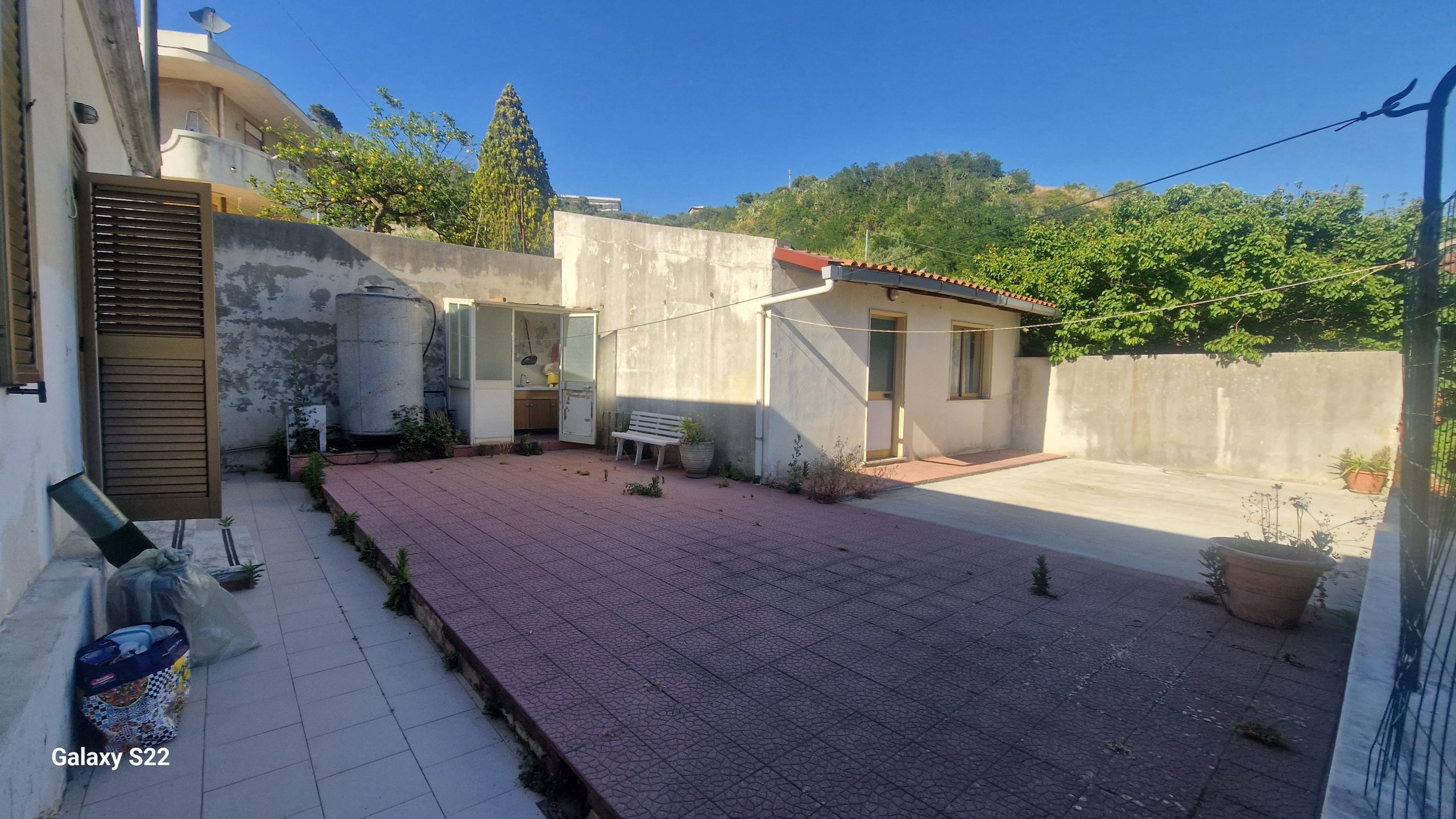 Viale Giostra indipendente 4 vani + veranda