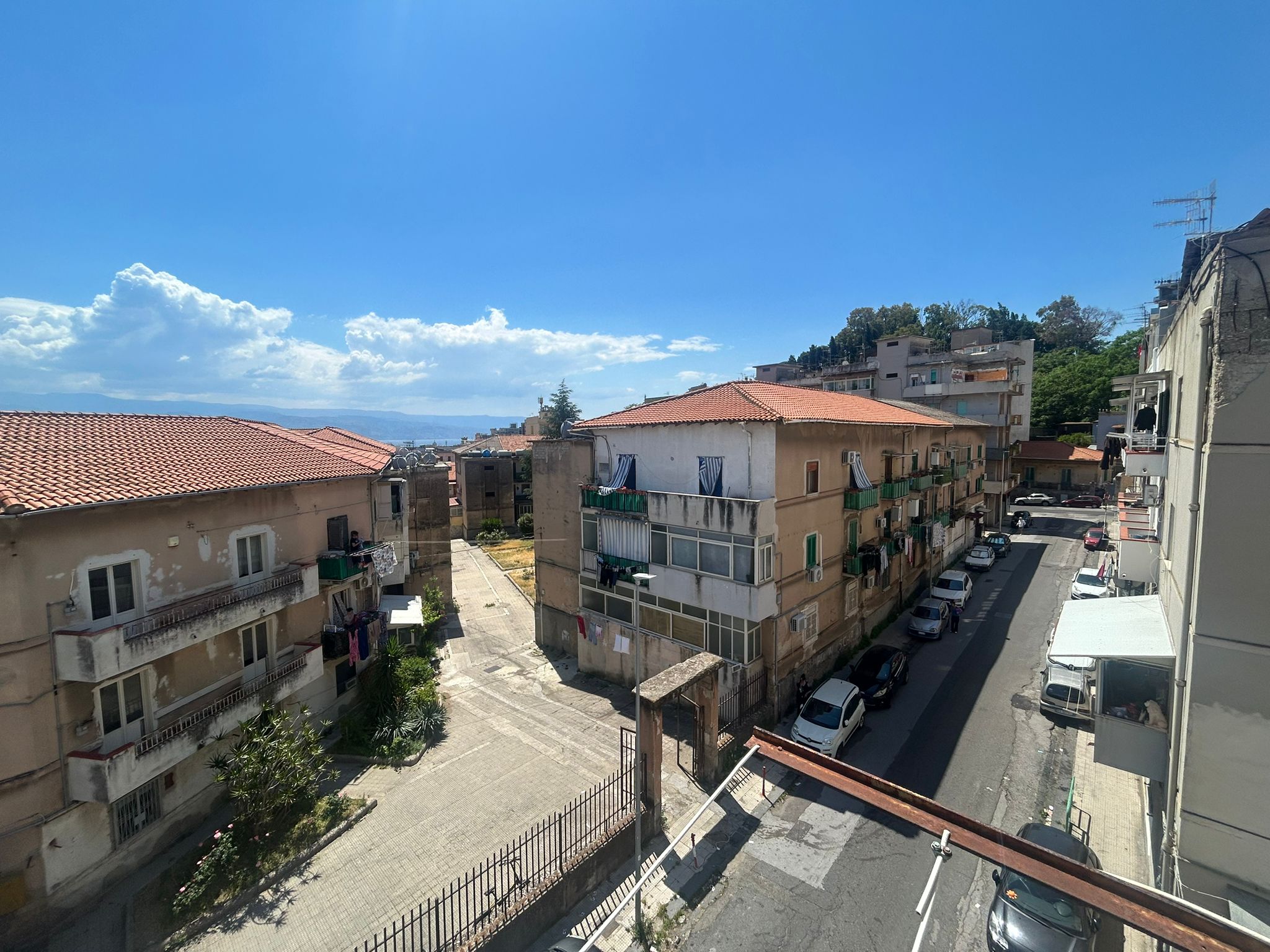 Pressi Via Palermo bivani
