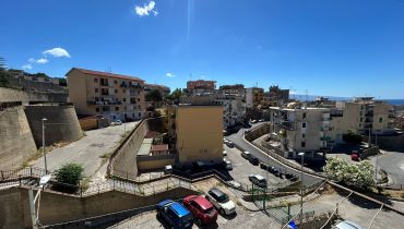 Svincolo Gazzi 4 vani più servizi