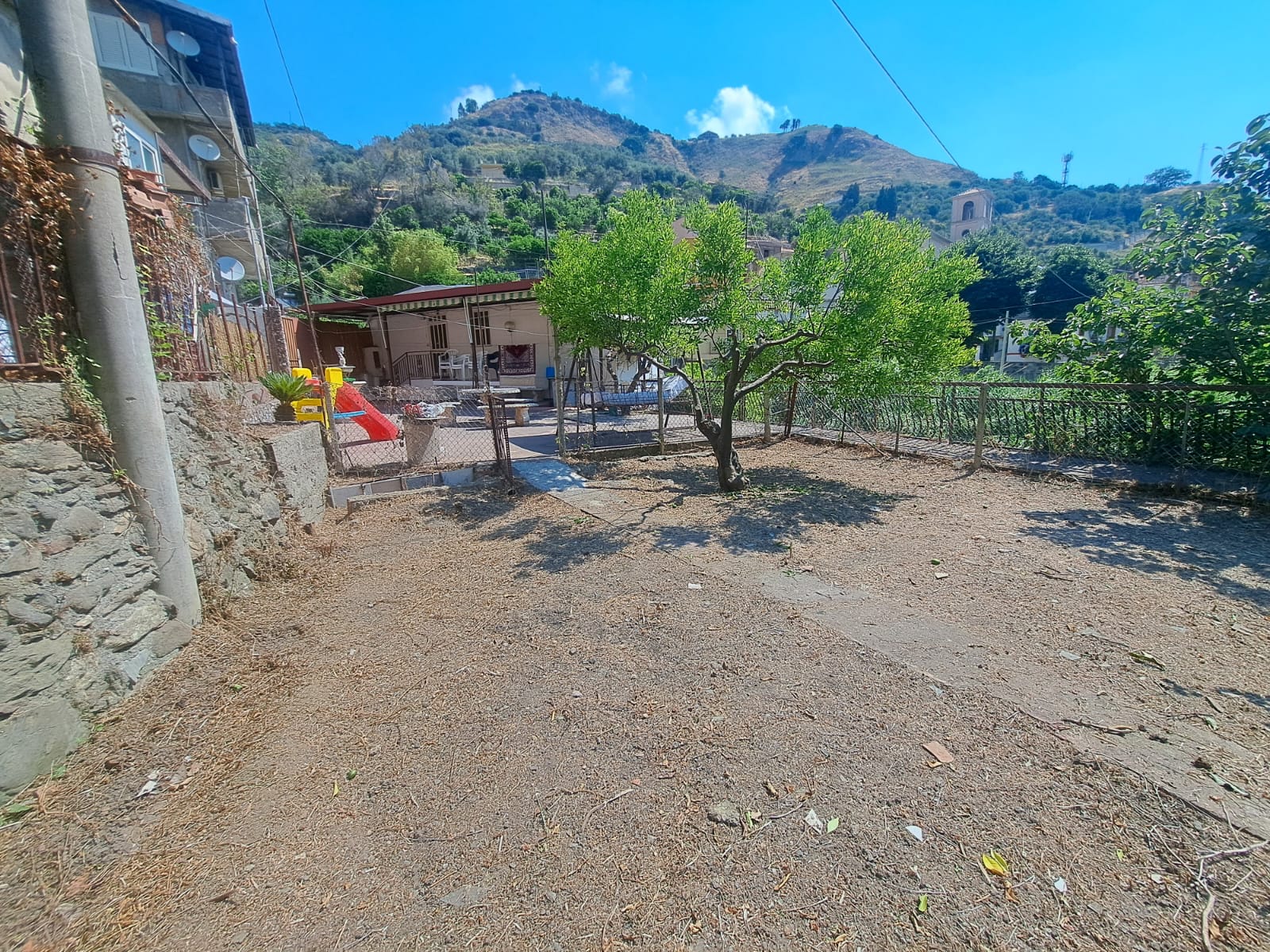Briga Superiore terreno con fabbricato