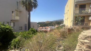 Via Noviziato Casazza pressi viale Italia rudere con giardino