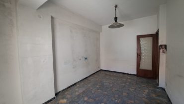 Bordonaro pressi chiesa indipendente 4 vani + terrazzo