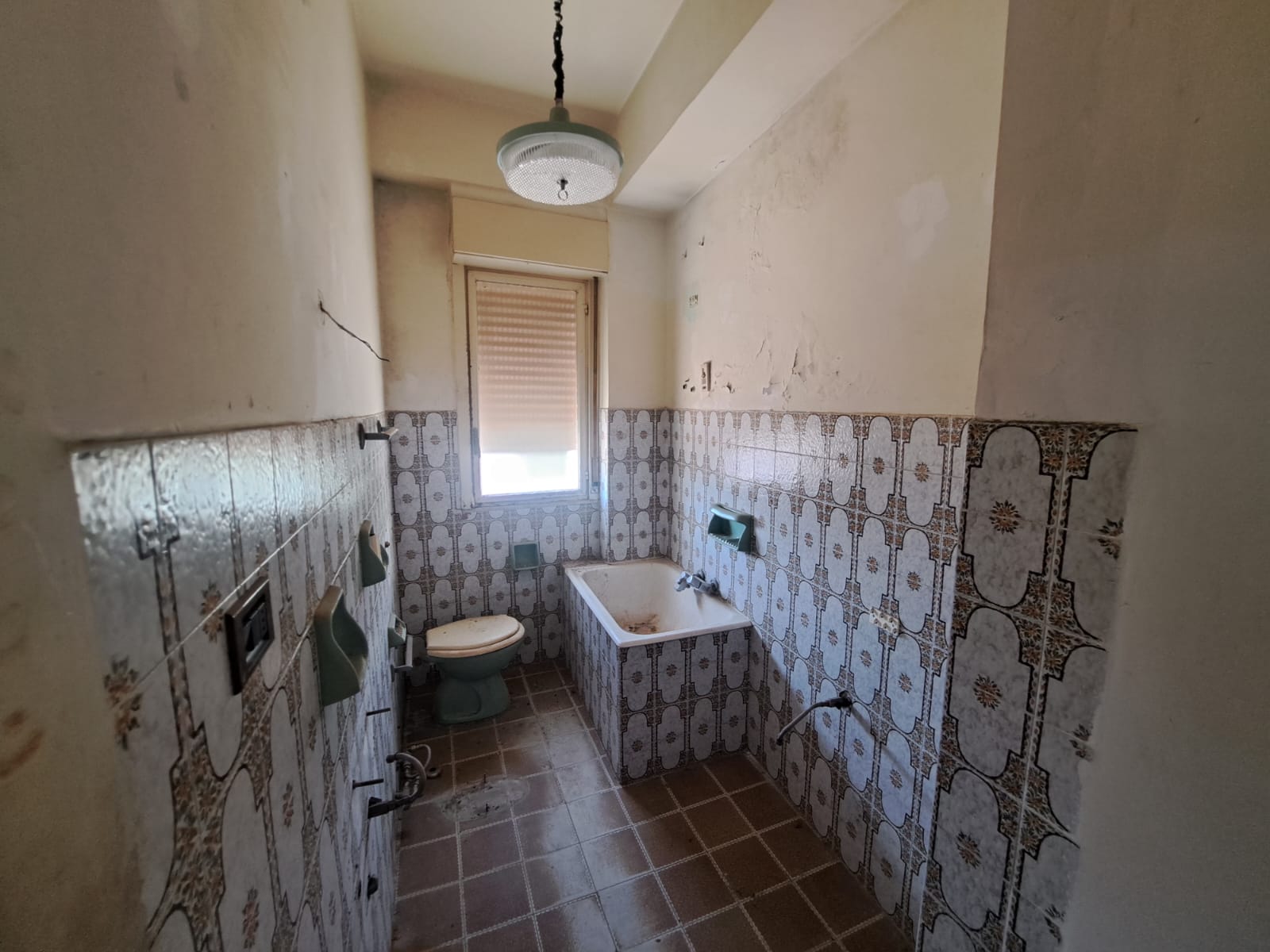 Bordonaro pressi chiesa indipendente 4 vani + terrazzo