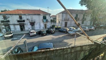 Pressi Villa Dante bivani con ingresso indipendente