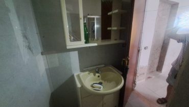 Pressi Viale Italia indipendente 2 vani + servizi