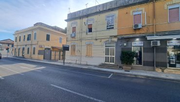 Via La Farina bivani più giardino