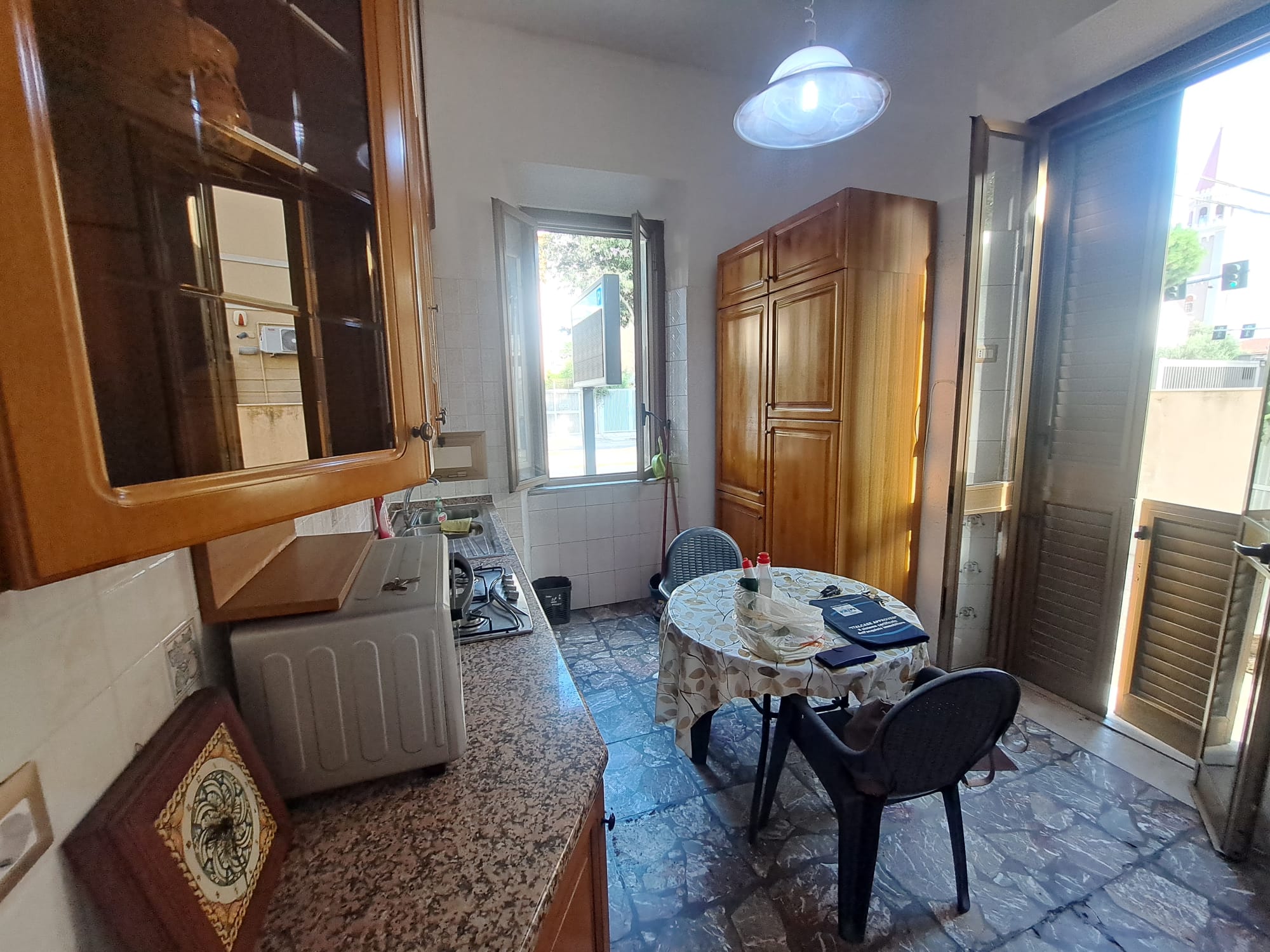 Via La Farina bivani più giardino
