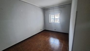 Pressi Svincolo Gazzi trivani + servizi