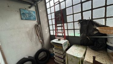 Pressi Svincolo Gazzi 4 vani + servizi + cantina