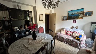 Pressi Svincolo Gazzi 4 vani + servizi + cantina